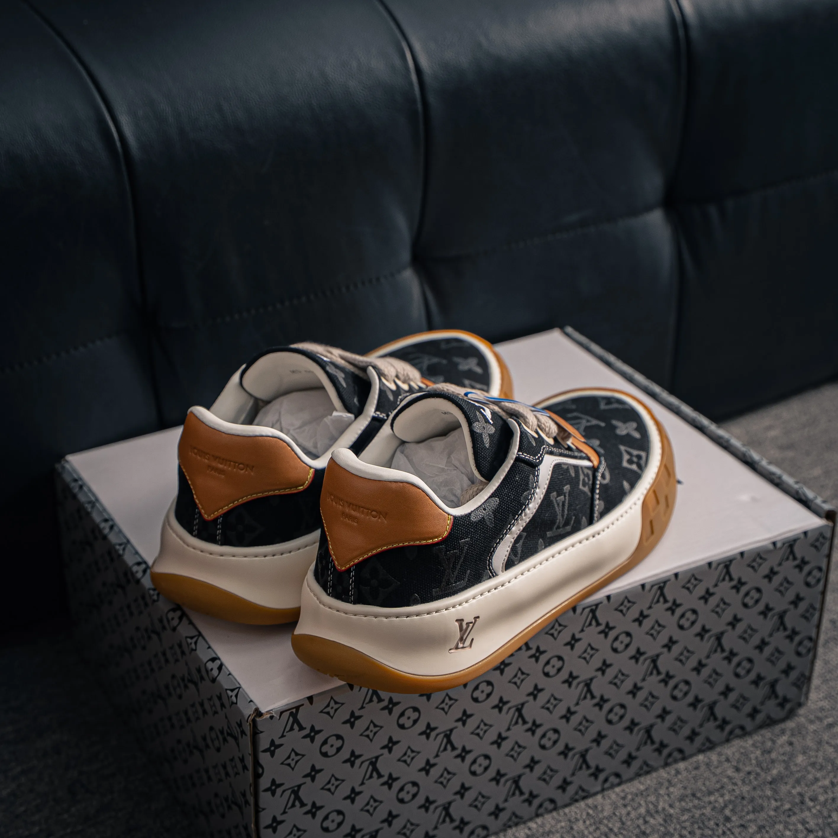 # LV LOUIS VUITTON Tilted Low Sneakers Series Low-Top Retro Versatile Skate Shoes 2026 Skate Shoes Shoes
